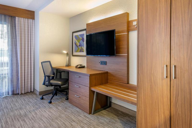 Holiday Inn Express Cape Coral-Fort Myers Area By IHG - image 43