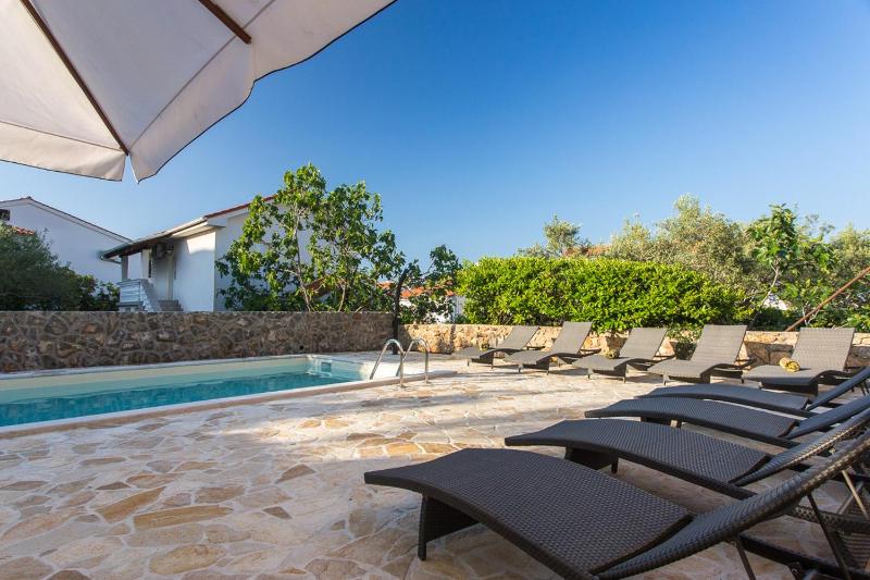 Apartments TM with pool - image 29