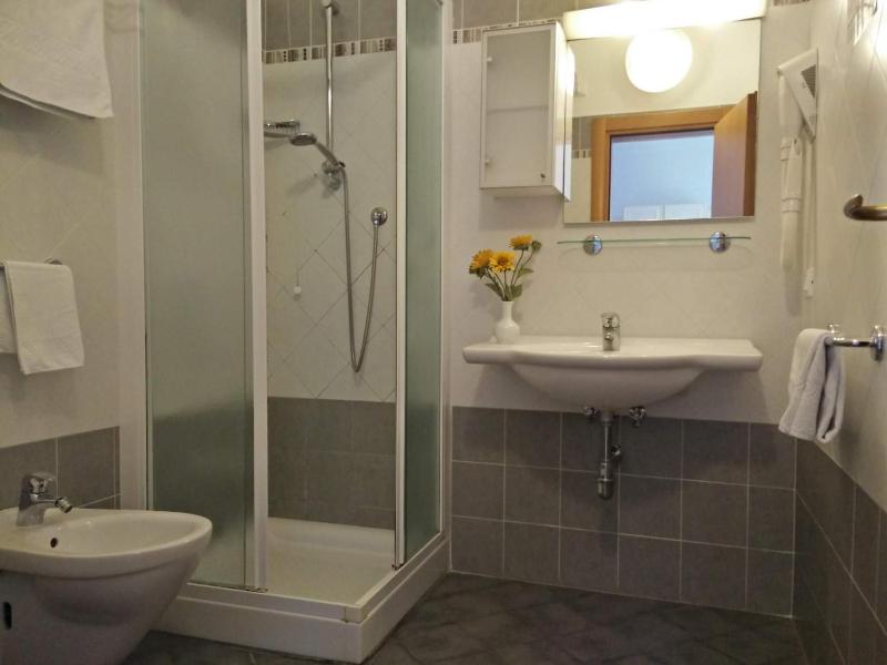Double Room image 2