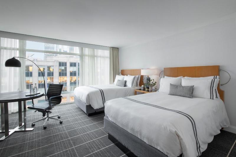 Superior Double Room with Two Double Beds image 2