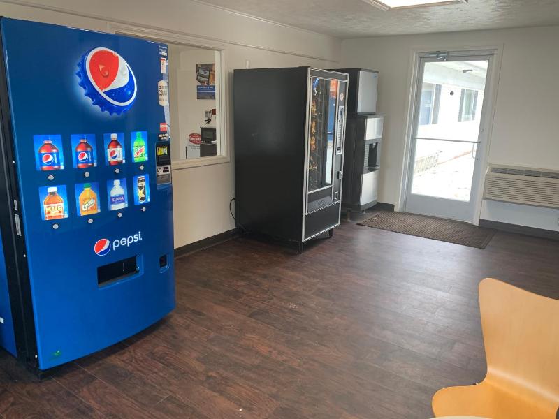 Motel 6-North Olmsted OH - Cleveland - image 3