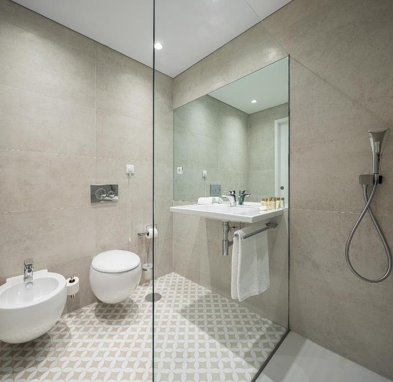 Caléway Hotel - image 37