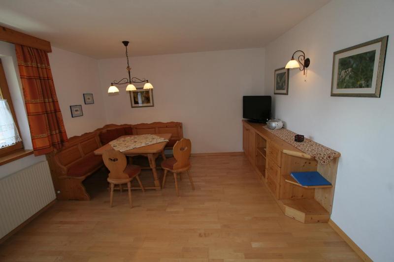 Two-Bedroom Apartment with Balcony image 4