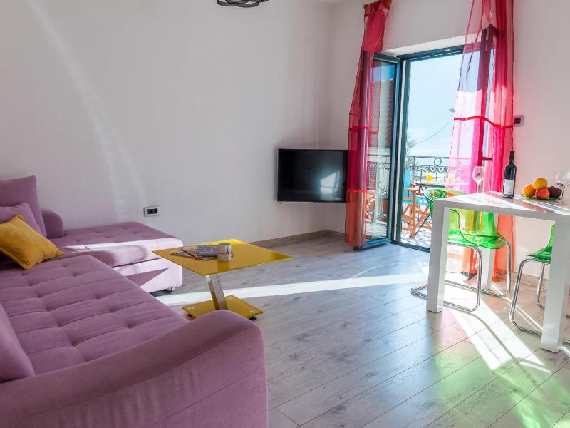 One Bedroom Apartment with Sea View ( 4 adults )  image 4