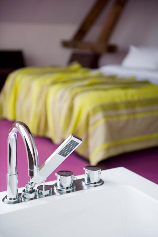 Deluxe Double Room image 4