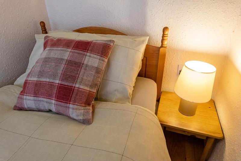 Budget Single Room image 4