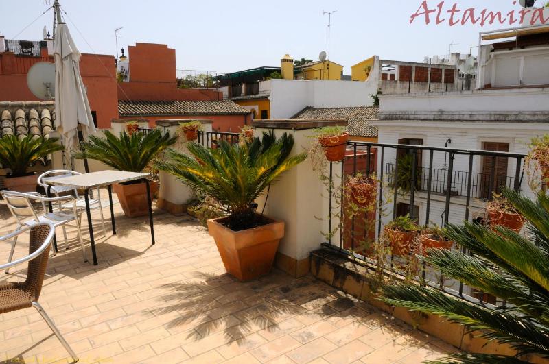 One-Bedroom Apartment with Balcony image 4