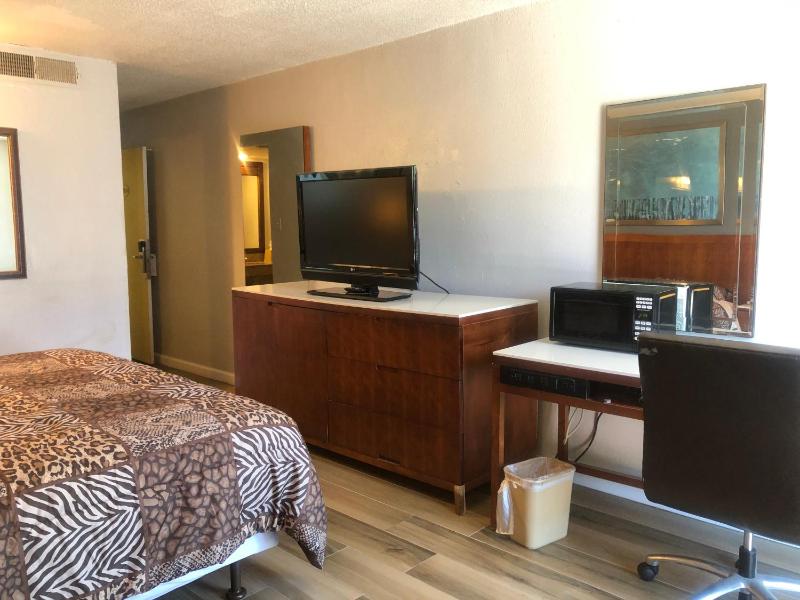 King Room image 2