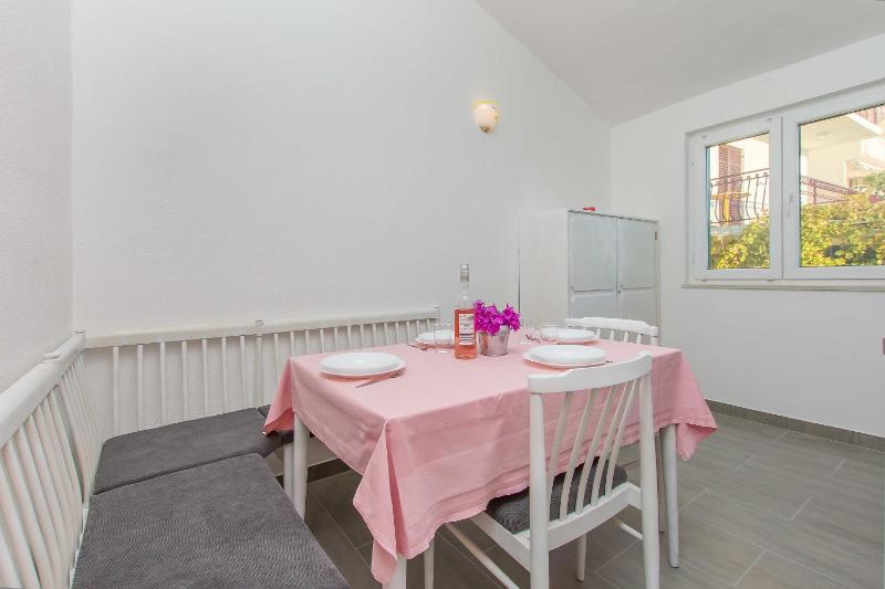 One-Bedroom apartment Standard image 4