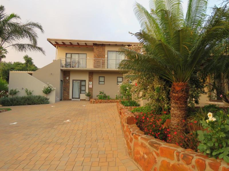 Sunbird Garden Cottage - image 1