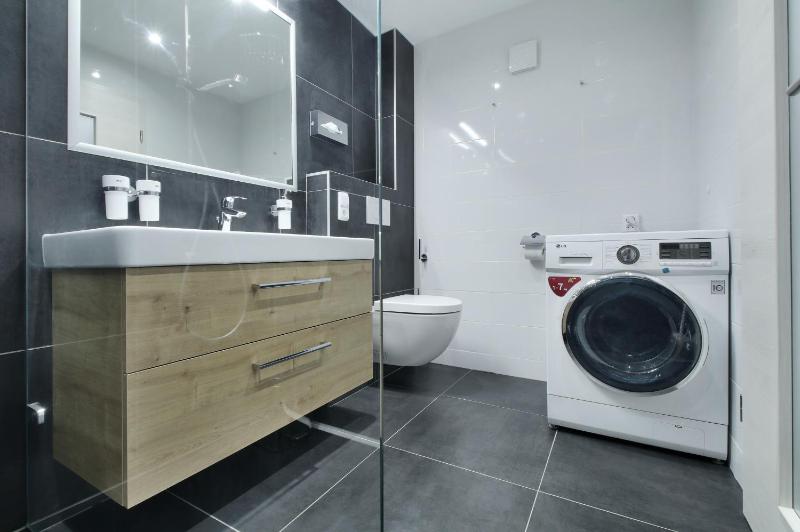 Studio Apartment image 3