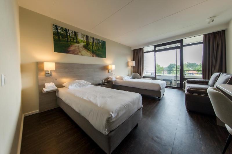 Comfort Double Room with Balcony image 4