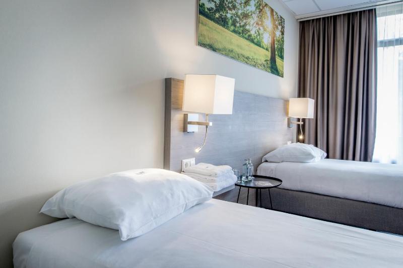 Comfort Double Room with Balcony image 1