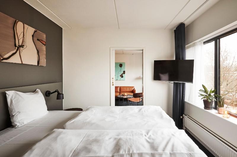 Suite image 2