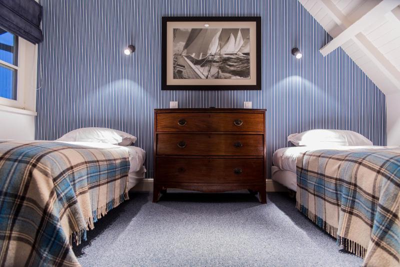 Three-Bedroom Apartment image 1