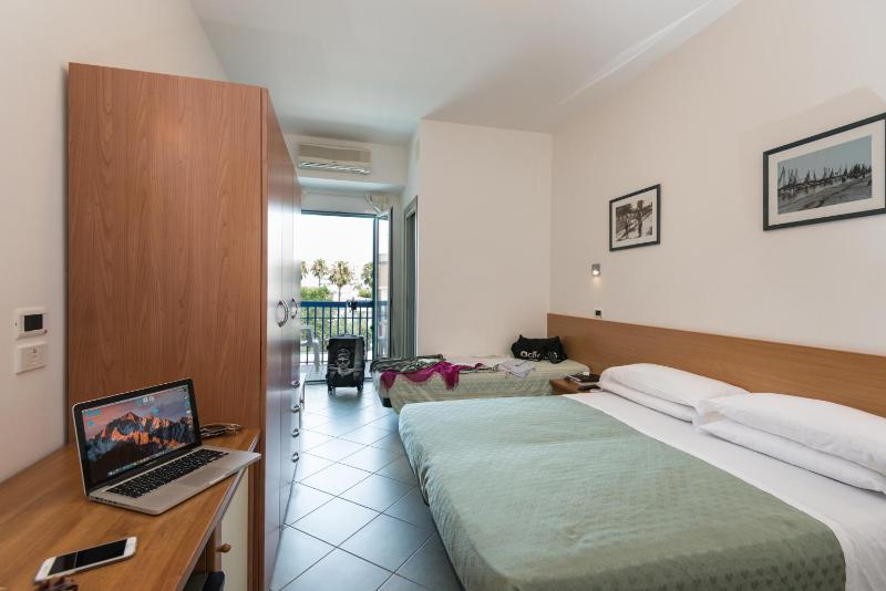 Hotel Haiti - image 32