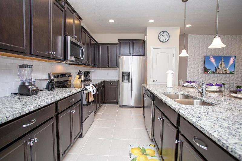 Five-Bedroom House image 2