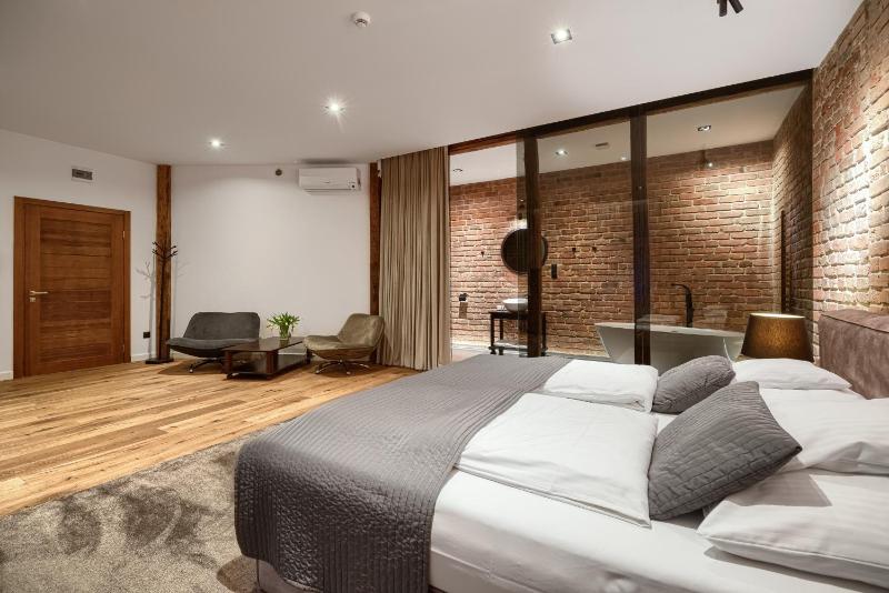 Superior Apartment image 4