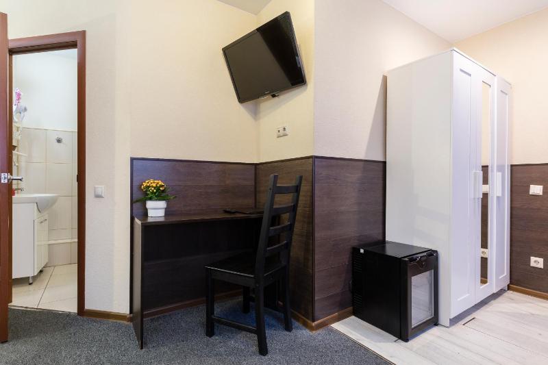 Deluxe Double Room with Spa Bath  image 2