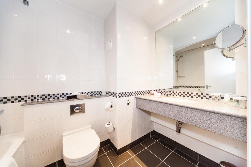 Standard Room image 3