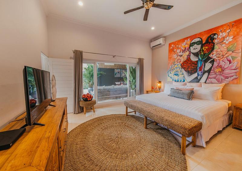 Villa Bloom 5 close to the beach private pool 3 bedrooms 3 bathrooms - image 3