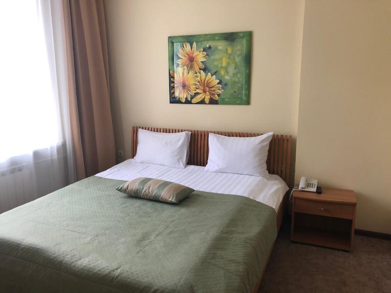 Three-room Suite with Two Bedrooms image 2