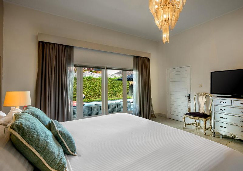 Villa Bloom 4 - 2 King bedrooms  Sleep 4 Pax private pool Seminyak - image 28