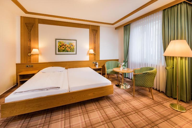 Single Room image 3
