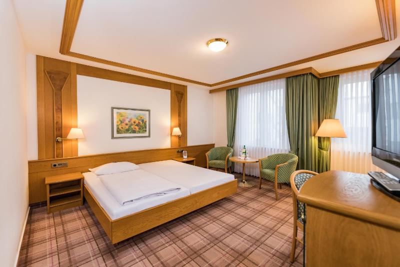 Single Room image 4