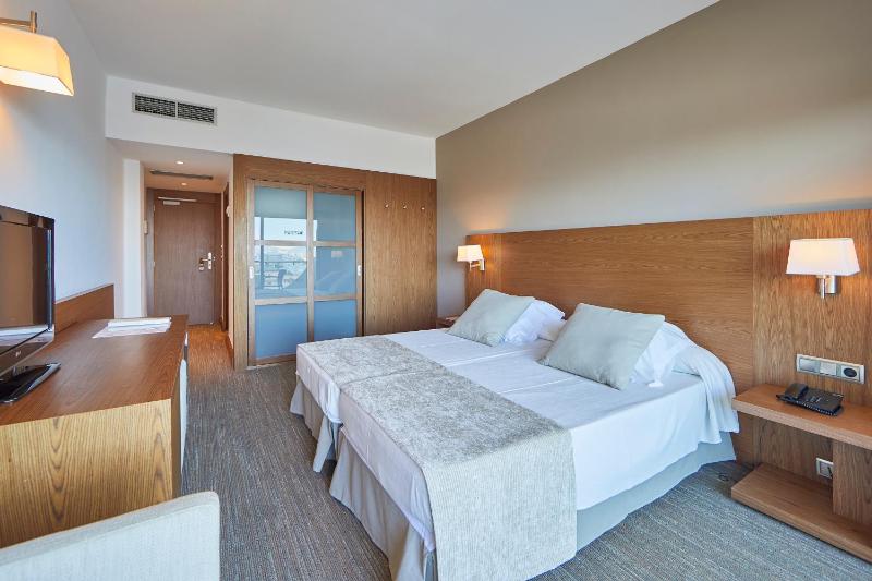 Hotel Playa Golf - image 4