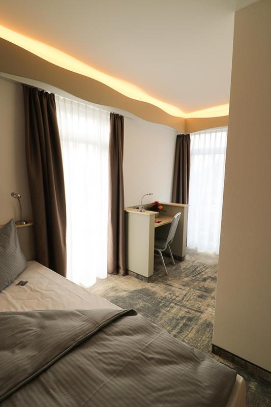 Single Room image 2