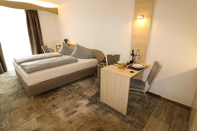 Superior Double Room image 2