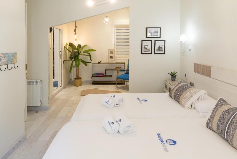 BetiJai - Basque Stay - image 5