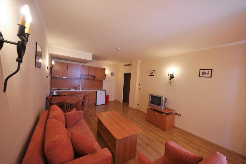 Deluxe Apartment image 2