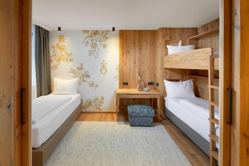 Penthouse Two-bedroom Suite image 4