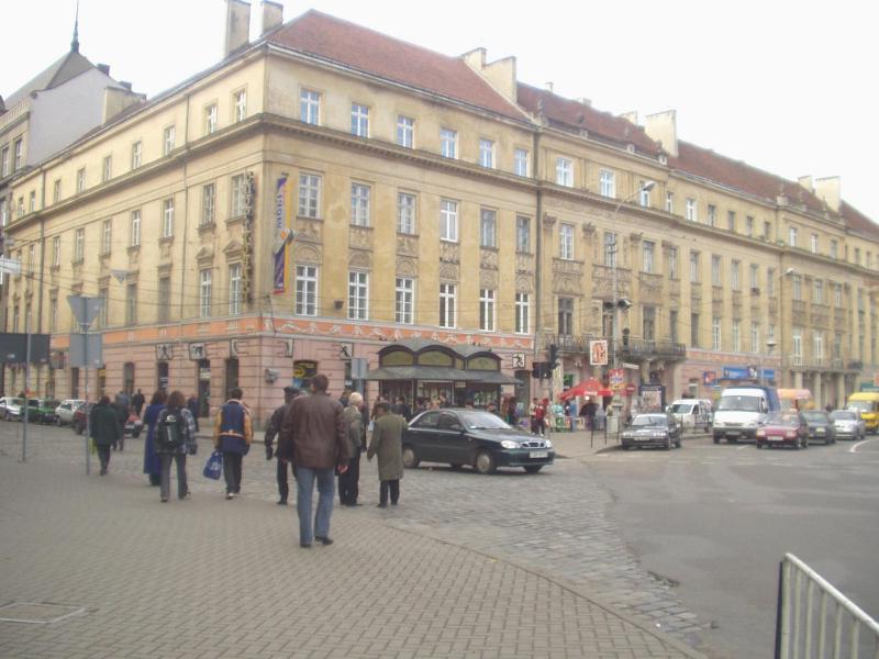 Two bedroom Luxury apartment - image 6