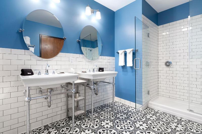 Two-Bedroom Suite image 2