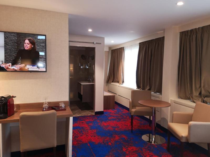 Junior Suite image 4