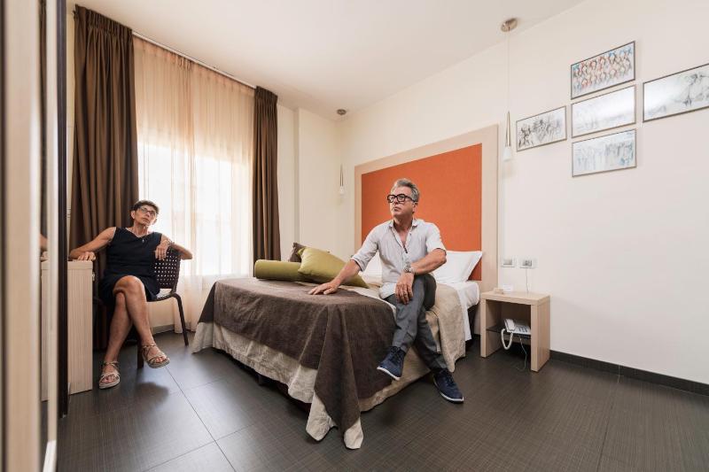 Double or Twin Room image 1