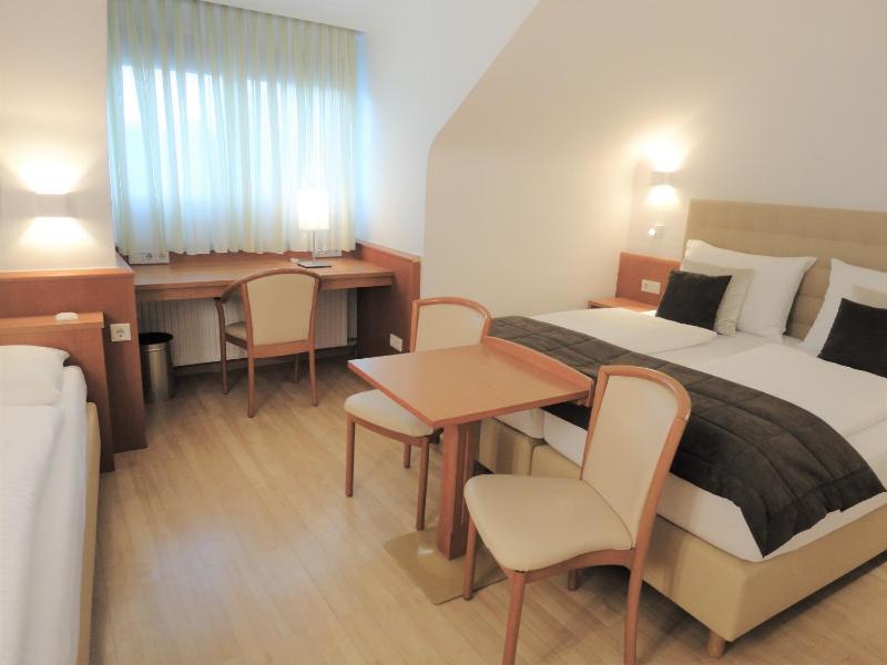 Triple Room image 1