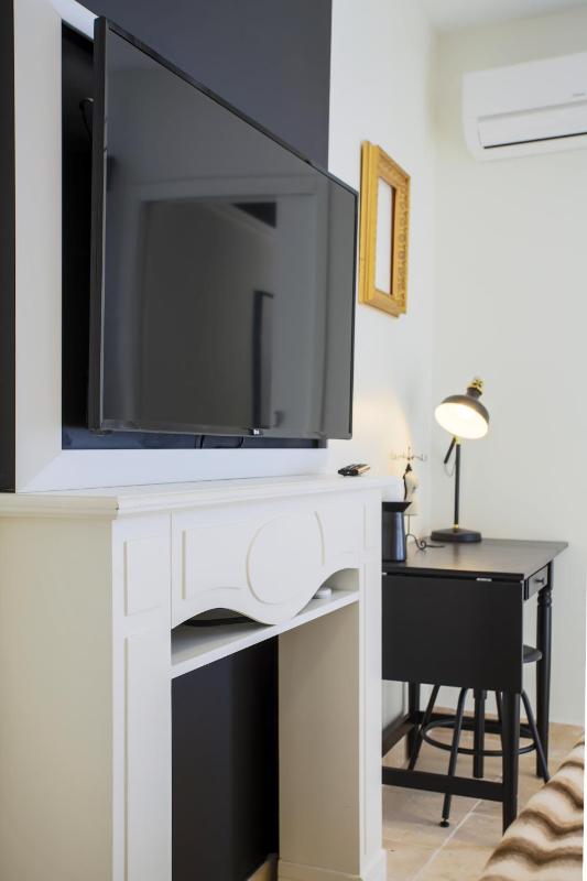 Deluxe Apartment image 2