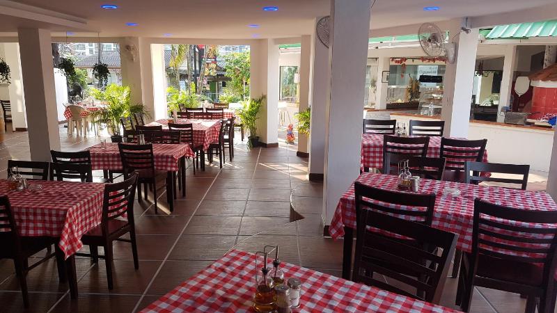 La Capannina Hotel Patong - image 5