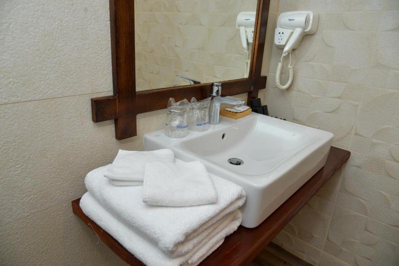 Superior Double Room with River View image 3