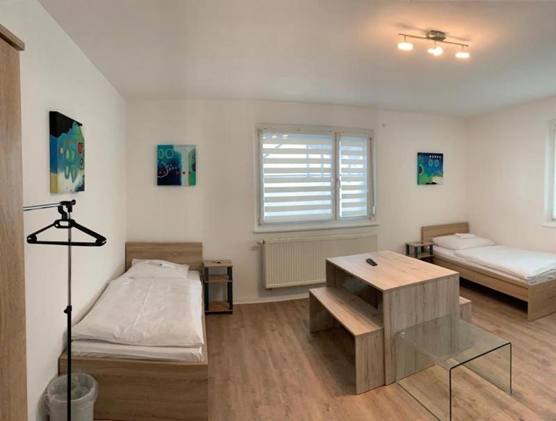 Triple Room with Shared Bathroom image 4