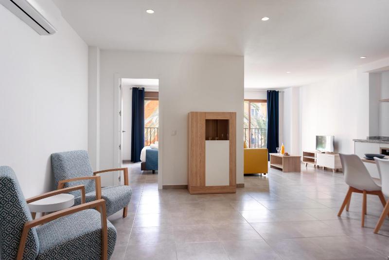 Apartamentos Quijano by Be Alicante - image 4