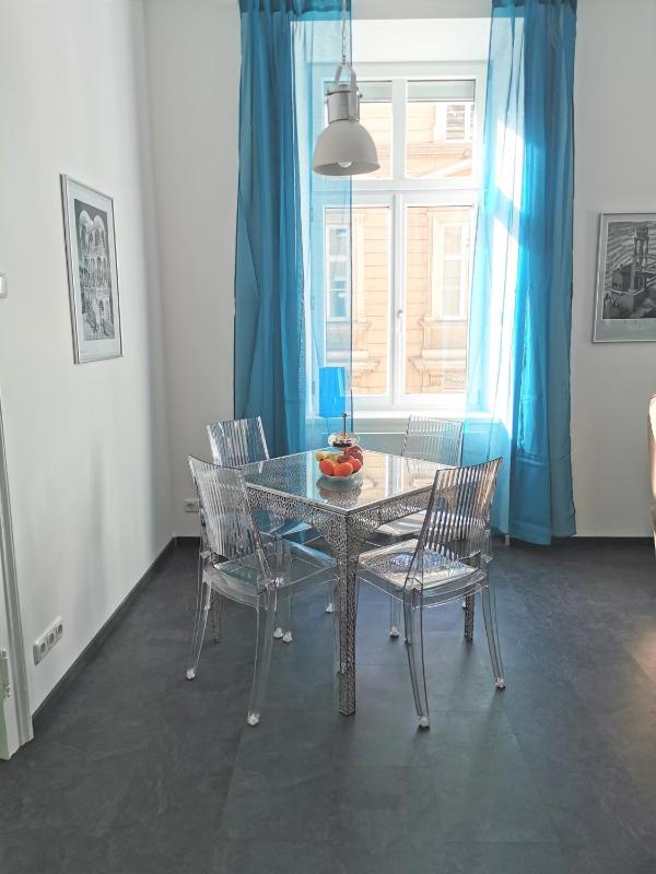 Apartment image 3