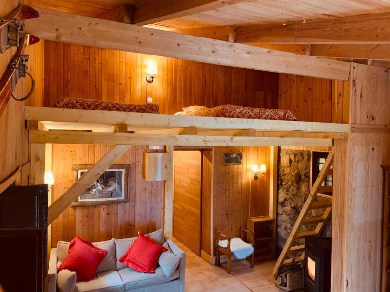 Quadruple Room with Private Bathroom image 1