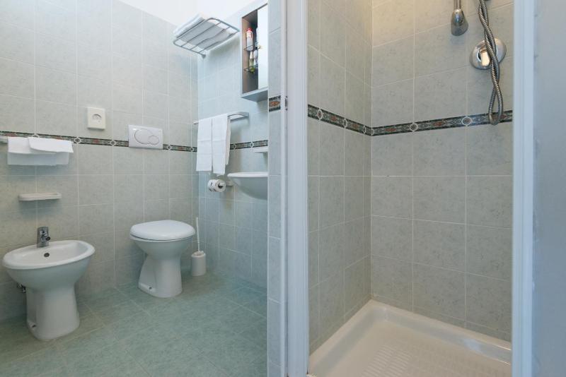 Hotel Haiti - image 2