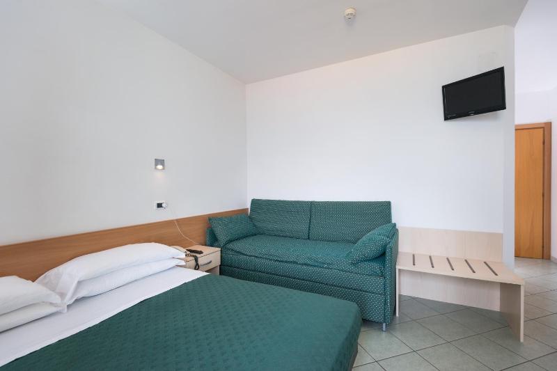 Hotel Haiti - image 11