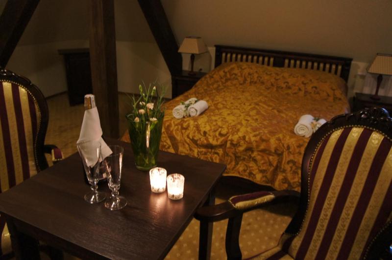 Deluxe Double or Twin Room image 3